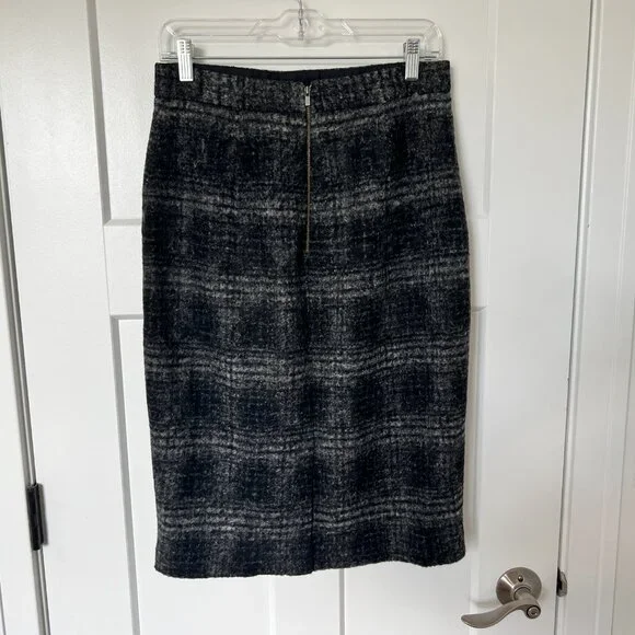 Banana Republic Plaid Pencil Skirt Size 8 - Picture 6 of 8